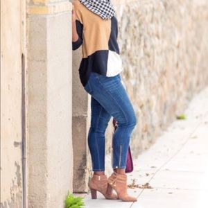 WHBM Skinny Jeans with ankle zipper